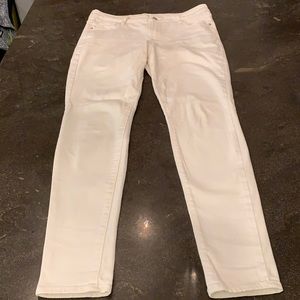 Old Navy Women’s Rockstar Super Skinny Size 4 White Jeggings